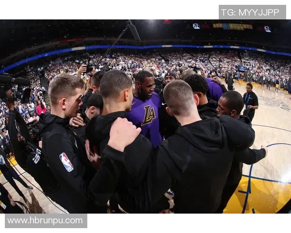 马库斯斯马特在NBA赛场上的影响力与领导力分析